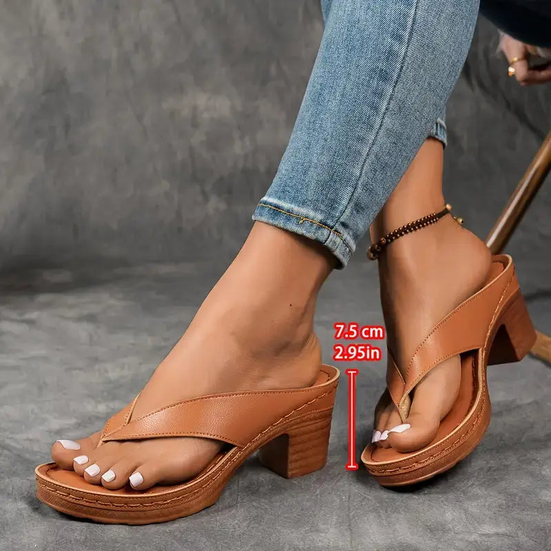 Lynn | Orthopedische slippers met elegante hak voor optimaal comfort