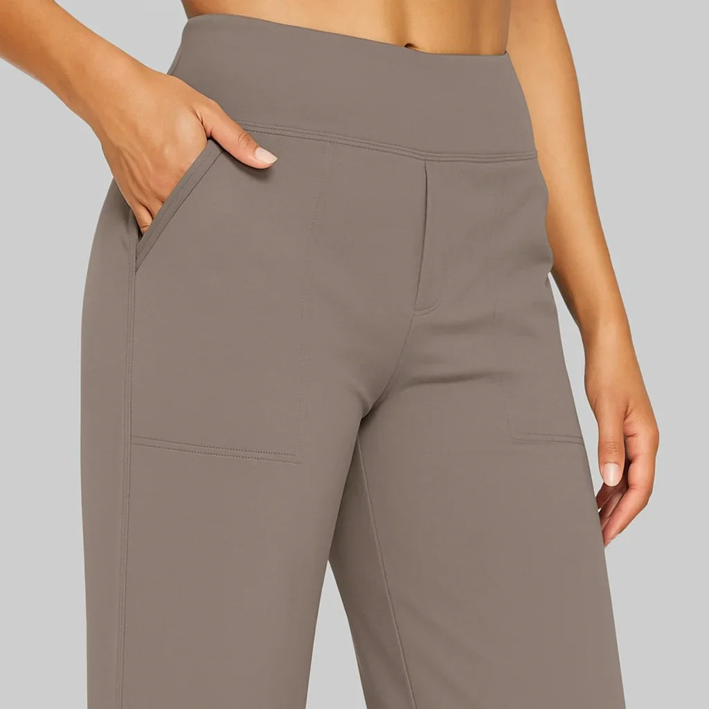 Loes | Ontdek de ultieme comfort met onze stijlvolle stretchbroek voor iedere vrouw